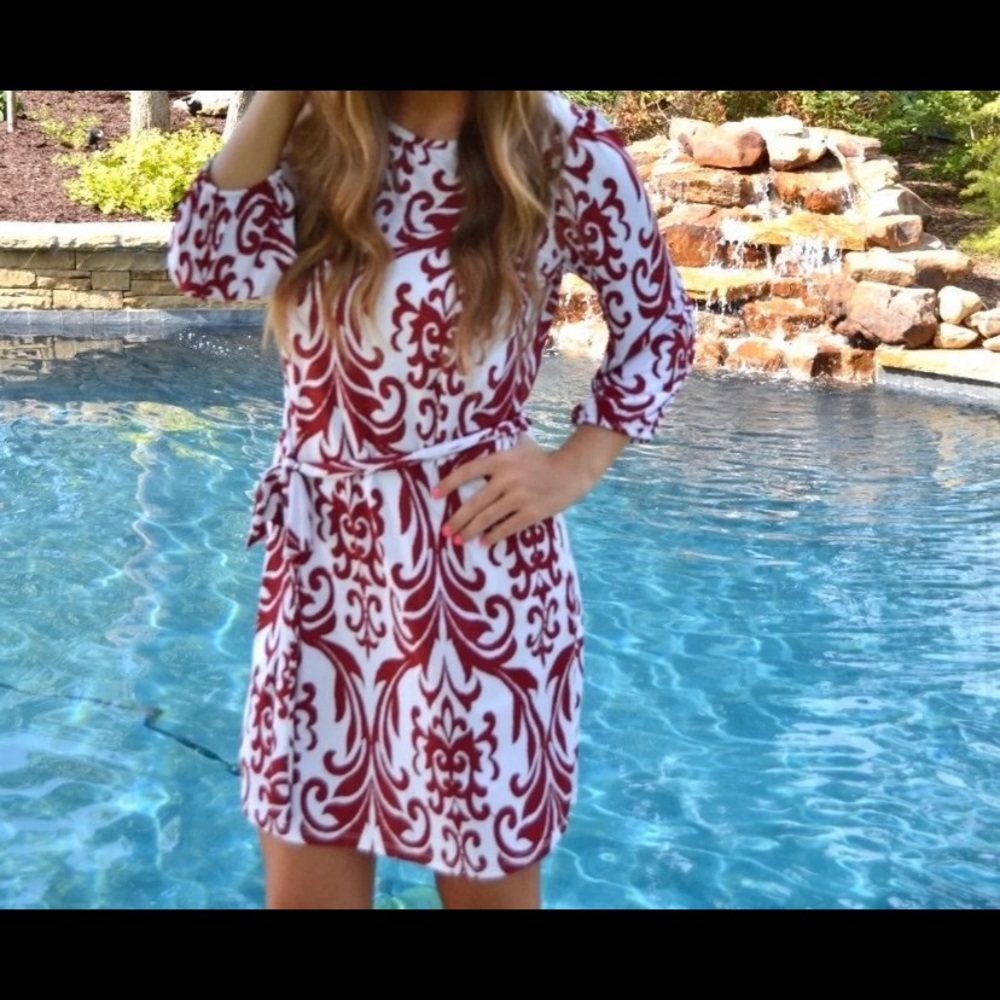 2/$13 NWOT White And Red Damask Dress Large